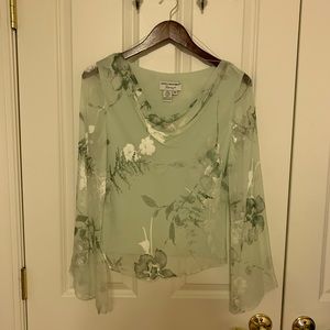 Scoop neck blouse